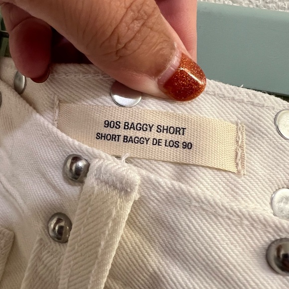 NWT Women's Universal Thread Mid-Rise 90's Baggy Studded White Jean Shorts Sz 16 - Picture 5 of 5